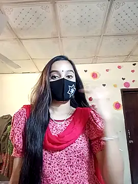 Cute-Pria online show from December 6, 2024, 6:33 pm