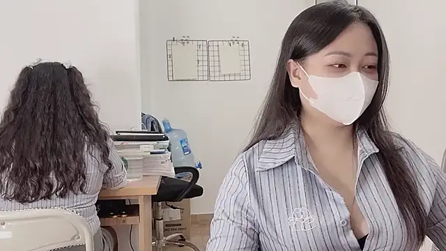 Bamboo Swetie online show from September 13, 2025, 3:23 pm