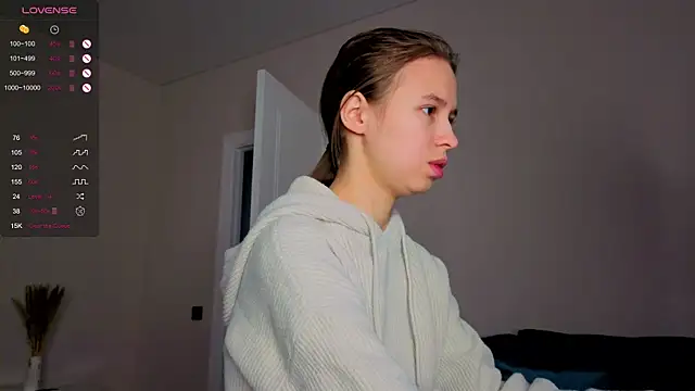 Snapshot of Dream_emma chatting on September 29, 2025, 1:34 am Dream emma online show from September 29, 2025, 1:34 am