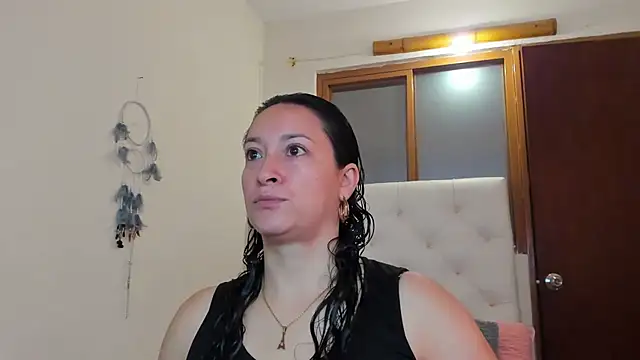 jessi lovers online show from September 12, 2025, 12:49 pm