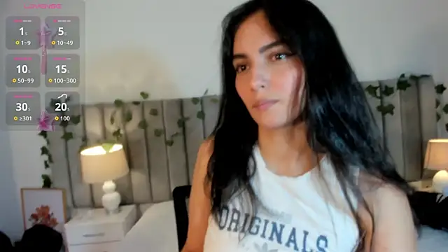 kareena basu online show from March 26, 2026, 3:38 am