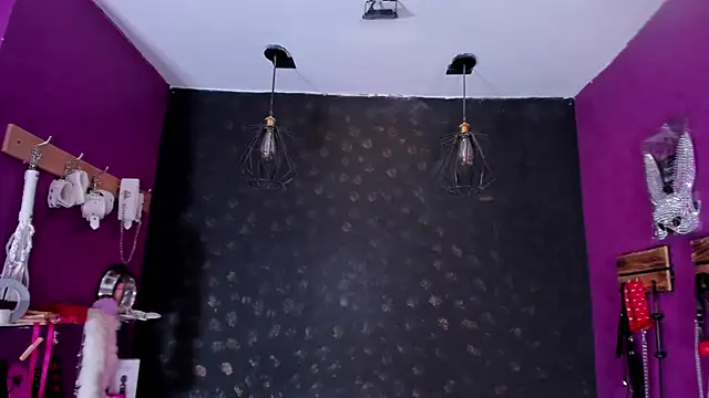 Snapshot of Alexa_Slave chatting on October 20, 2025, 7:36 pm Alexa Slave online show from October 20, 2025, 7:36 pm