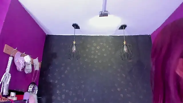 Alexa Slave online show from February 4, 2026, 7:31 pm