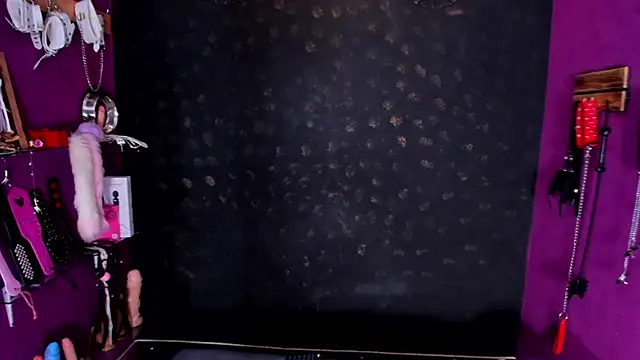 Snapshot of Alexa_Slave chatting on September 16, 2025, 2:07 pm Alexa Slave online show from September 16, 2025, 2:07 pm