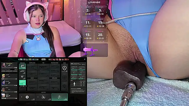 Snapshot of Trianna__ chatting on October 2, 2025, 1:58 pm Trianna online show from October 2, 2025, 1:58 pm