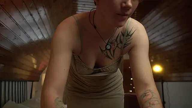 AkaneiroDemon online show from October 13, 2025, 12:07 pm