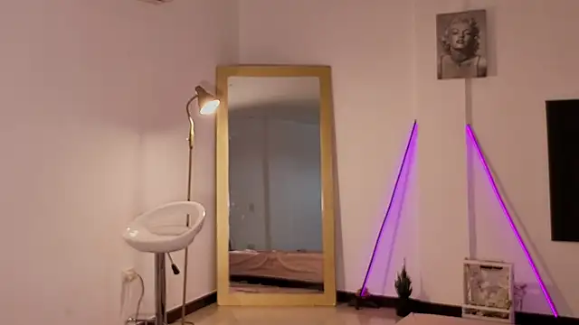 JordanCoopers online show from October 5, 2025, 8:54 pm