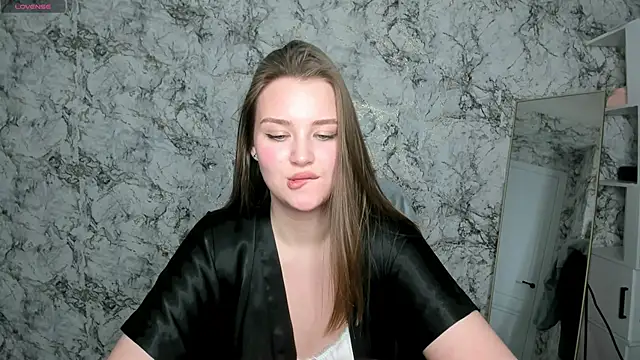 Snapshot of DeniRicchii chatting on March 3, 2026, 6:15 pm DeniRicchii online show from March 3, 2026, 6:15 pm