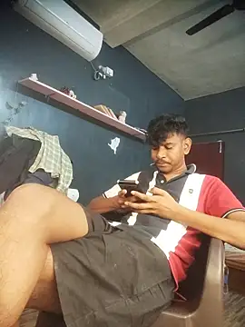 richardjames95 online show from February 12, 2026, 7:13 pm