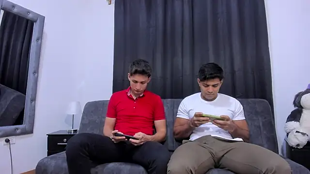 Snapshot of Luciano_and_Marlon chatting on October 11, 2025, 2:29 pm Luciano and Marlon online show from October 11, 2025, 2:29 pm