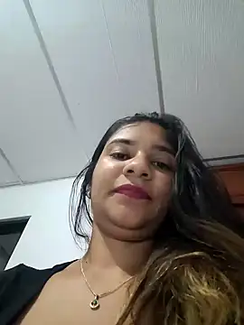 Sofythom1 online show from May 26, 2026, 3:26 am