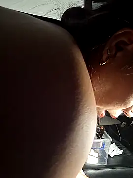 Kloemoretti online show from October 21, 2025, 5:29 am