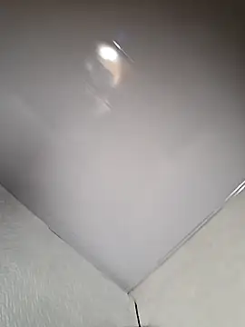 Kloemoretti online show from October 2, 2025, 7:45 am