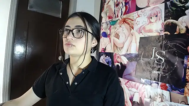 Nylaahh  online show from October 8, 2025, 7:36 pm