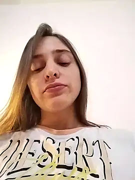 Snapshot of KateDer7 chatting on March 1, 2025, 10:45 am KateDer7 online show from March 1, 2025, 10:45 am