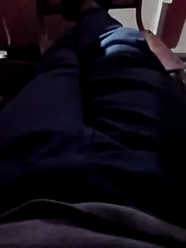 Snapshot of Suri2244 chatting on October 25, 2025, 2:07 pm Suri2244 online show from October 25, 2025, 2:07 pm