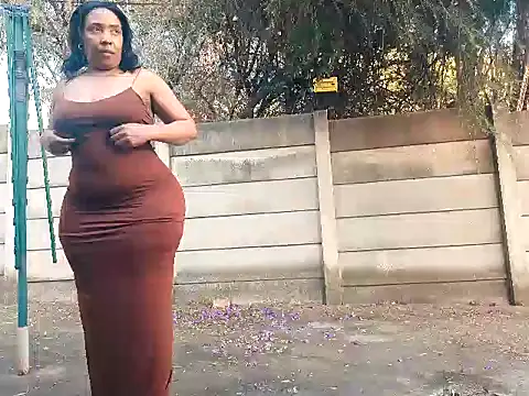 GiantBootyMilf online show from February 24, 2025, 3:42 pm