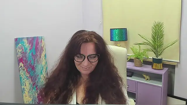 Alice xHeart online show from February 27, 2025, 6:24 am