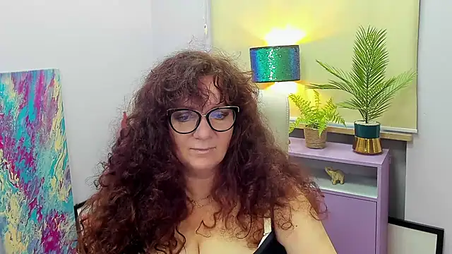 Alice xHeart online show from February 14, 2025, 6:56 am
