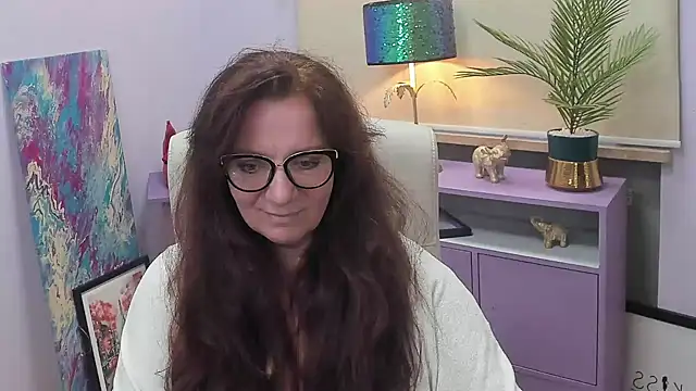 Alice xHeart online show from January 11, 2025, 9:36 am