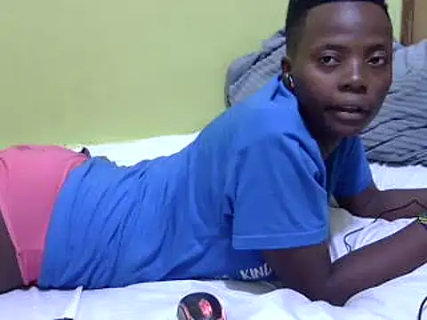 Snapshot of QUEEN-LIZ chatting on March 19, 2025, 12:12 pm QUEEN-LIZ online show from March 19, 2025, 12:12 pm