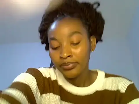 cute-alexis online show from May 15, 2026, 9:40 am