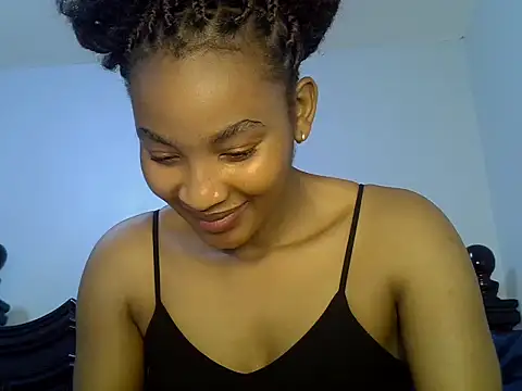 cute-alexis online show from May 17, 2026, 11:32 am