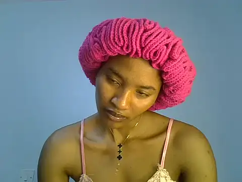 cute-alexis online show from November 23, 2025, 1:15 am