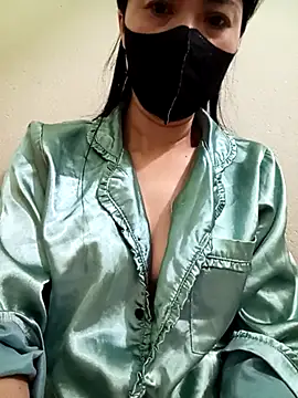 YunLem online show from February 26, 2025, 2:27 pm