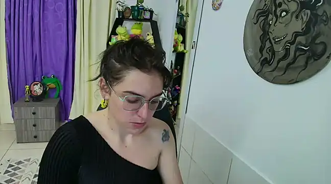 Snapshot of Violeta_Arnau chatting on February 10, 2025, 11:46 am Violeta Arnau online show from February 10, 2025, 11:46 am