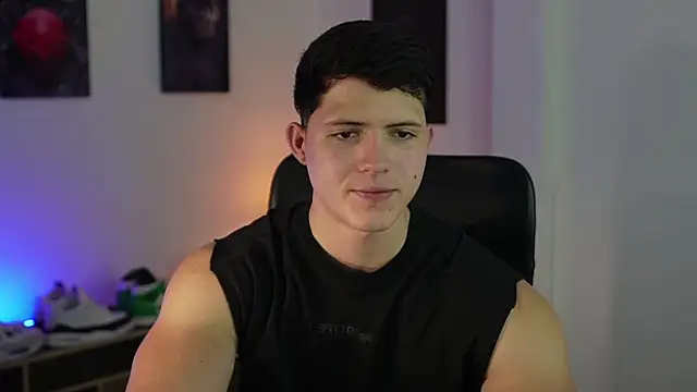 Snapshot of Hazzan_Velez chatting on October 1, 2025, 10:24 pm Hazzan Velez online show from October 1, 2025, 10:24 pm