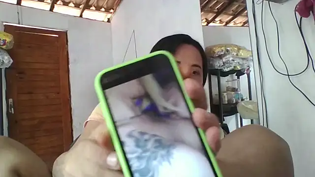 Snapshot of iaradias chatting on November 24, 2025, 11:32 am iaradias online show from November 24, 2025, 11:32 am