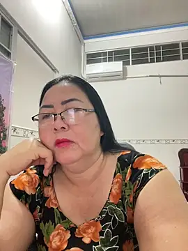 Snapshot of NDith chatting on September 24, 2025, 9:10 pm NDith online show from September 24, 2025, 9:10 pm