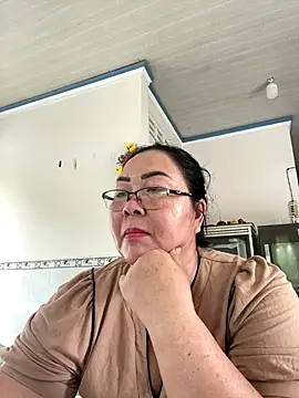 Snapshot of NDith chatting on October 26, 2025, 2:23 am NDith online show from October 26, 2025, 2:23 am