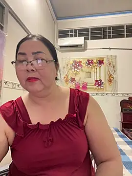 Snapshot of NDith chatting on March 1, 2026, 12:49 pm NDith online show from March 1, 2026, 12:49 pm