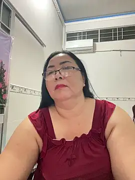 NDith online show from November 12, 2025, 2:21 pm