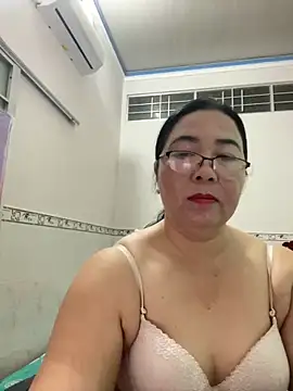 NDith online show from March 8, 2025, 2:51 pm