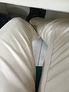 Snapshot of littlehornysons chatting on March 3, 2025, 7:46 am littlehornysons online show from March 3, 2025, 7:46 am