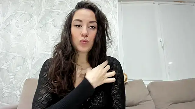 Karina sunny online show from March 18, 2025, 8:16 pm