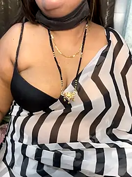 Snapshot of Oh-Monika chatting on October 6, 2025, 1:12 pm Oh-Monika online show from October 6, 2025, 1:12 pm