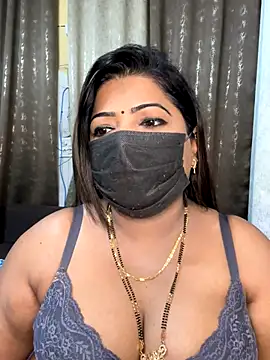 Snapshot of Oh-Monika chatting on September 19, 2025, 6:50 am Oh-Monika online show from September 19, 2025, 6:50 am