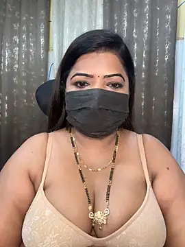 Snapshot of Oh-Monika chatting on September 25, 2025, 4:07 am Oh-Monika online show from September 25, 2025, 4:07 am