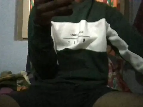 Snapshot of TeluguModda99 chatting on December 9, 2024, 6:34 am TeluguModda99 online show from December 9, 2024, 6:34 am