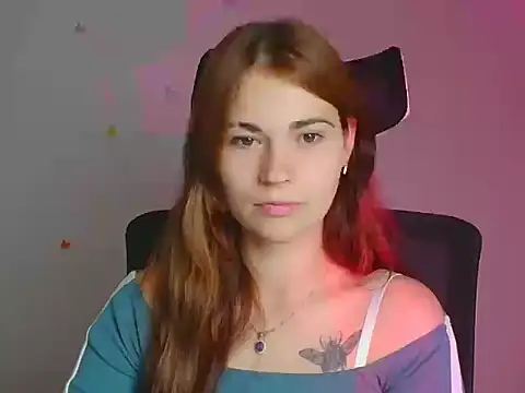 Snapshot of Loon_Amore chatting on September 26, 2025, 6:09 am Loon Amore online show from September 26, 2025, 6:09 am