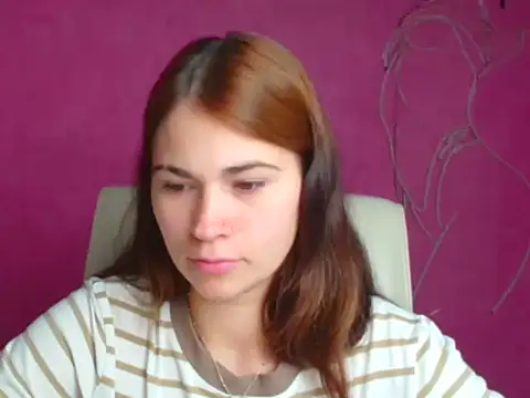 Snapshot of Loon_Amore chatting on October 1, 2025, 5:45 am Loon Amore online show from October 1, 2025, 5:45 am