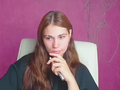 Snapshot of Loon_Amore chatting on September 22, 2025, 6:19 am Loon Amore online show from September 22, 2025, 6:19 am