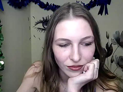 StrangerGi online show from February 18, 2025, 4:25 pm