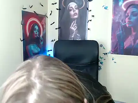 StrangerGi online show from April 24, 2026, 12:07 pm