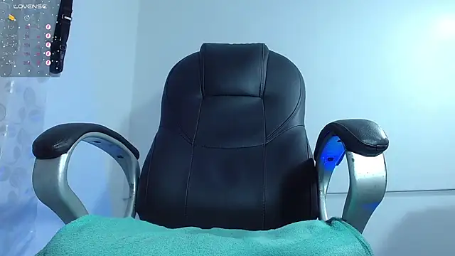 Matthew Boy  online show from February 21, 2025, 8:07 am