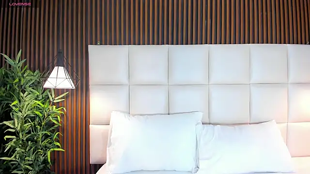 Snapshot of CailynBrowm chatting on October 7, 2025, 4:35 am CailynBrowm online show from October 7, 2025, 4:35 am